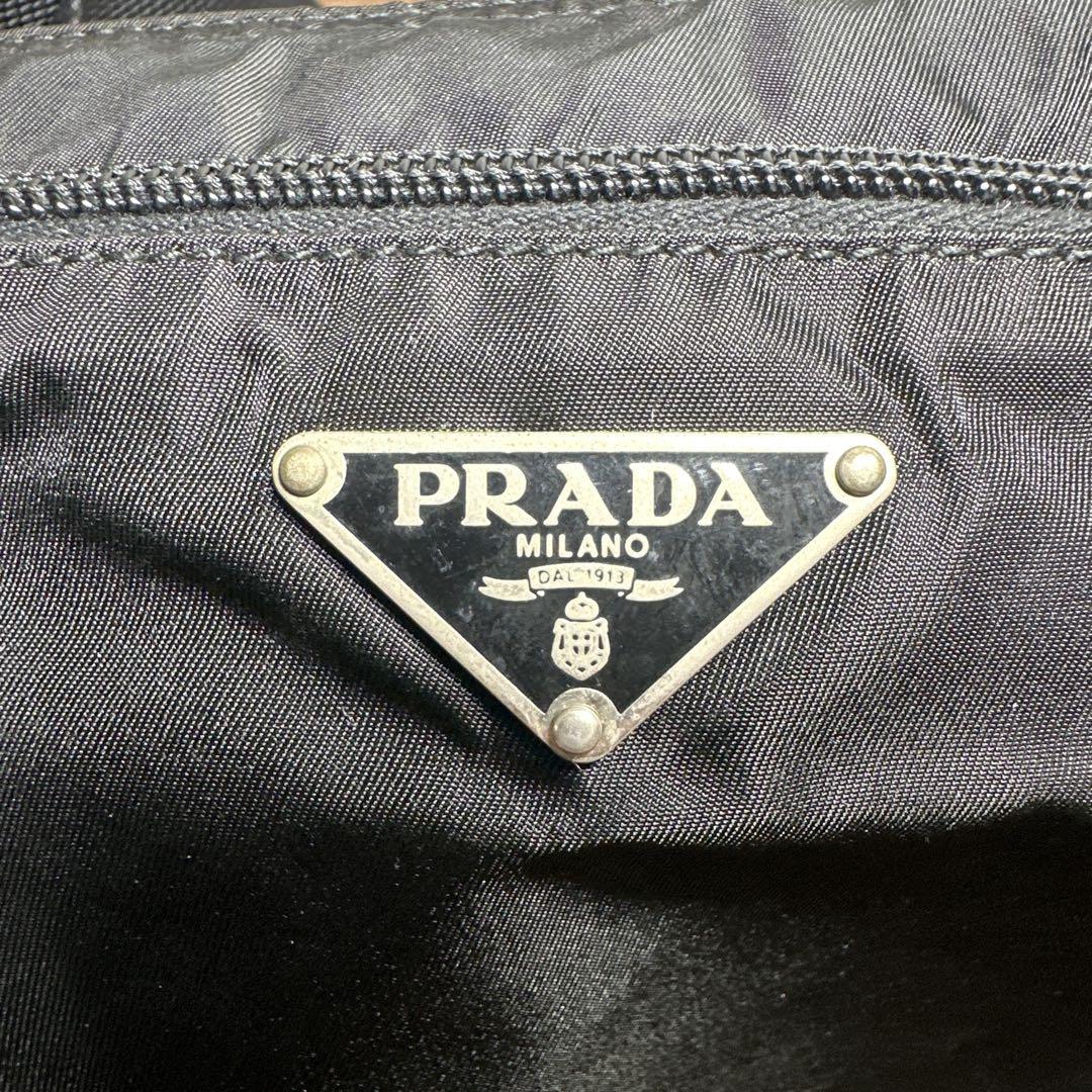 PRADA ブラック ショルダーバッグ サコッシュ