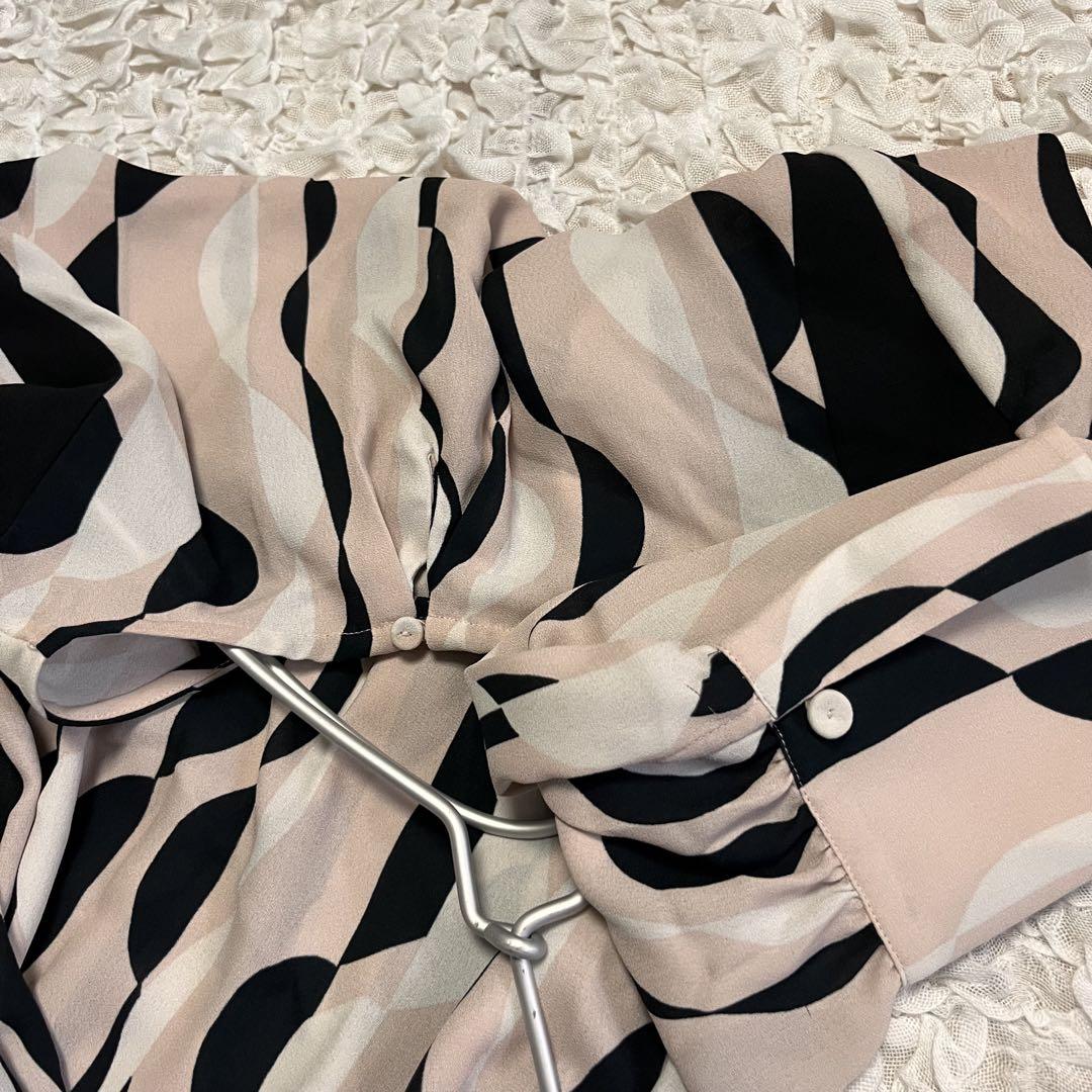 BCBGMAXAZRIA 波模様 シフォンワンピース ドレス サラサラ 総柄