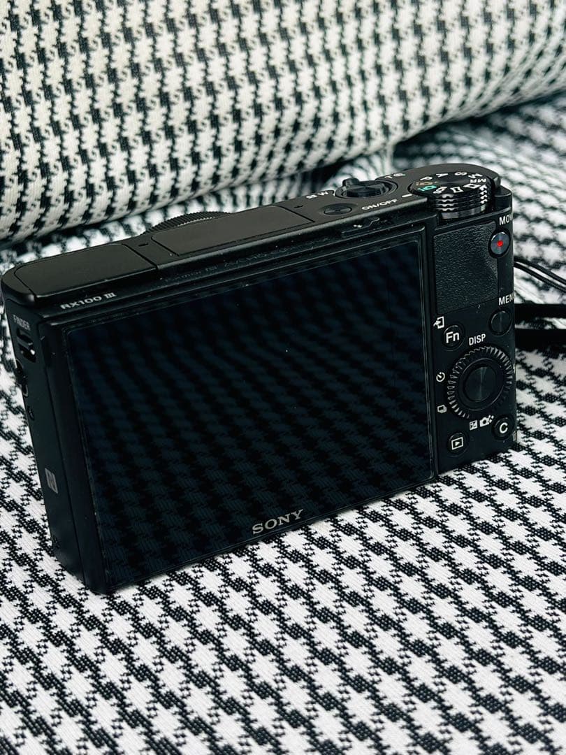 SONY Cyber Shot RX100III DMC-RX100M3 SONY Cyber Shot RX100III DMC-RX100M3