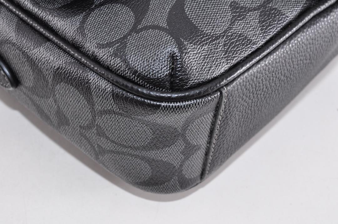 未使用 COACH CB846 シグネチャー クロスボディ ショルダーバッグ