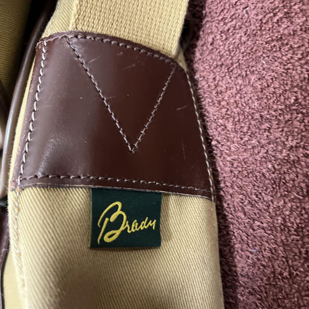 カバン　ショルダーバッグ　ブレディー　brady 定価6万3800円