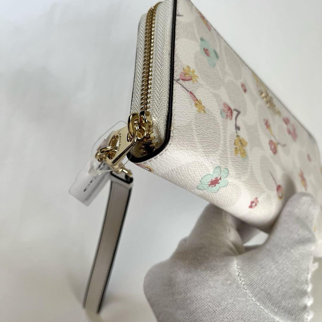 COACH コーチ　長財布　C8695 花柄　ラウンドジップ　新品未使用