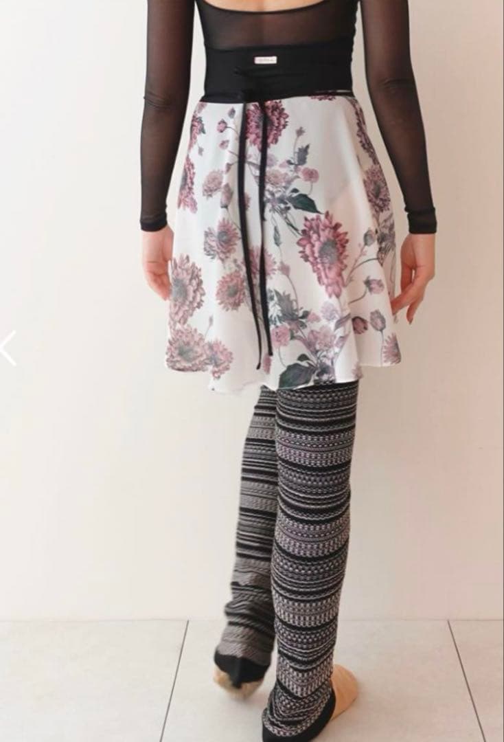 stina スティナ 新品未開封 ダリア　バレエスカート