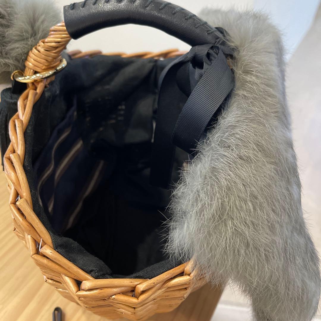 ファー目立った傷や汚れなし