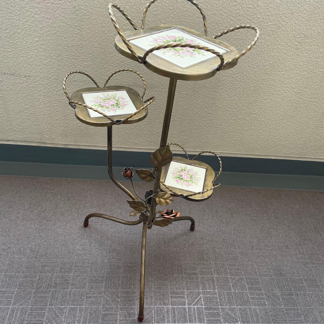 ブロンズ 3段目立った傷や汚れなし