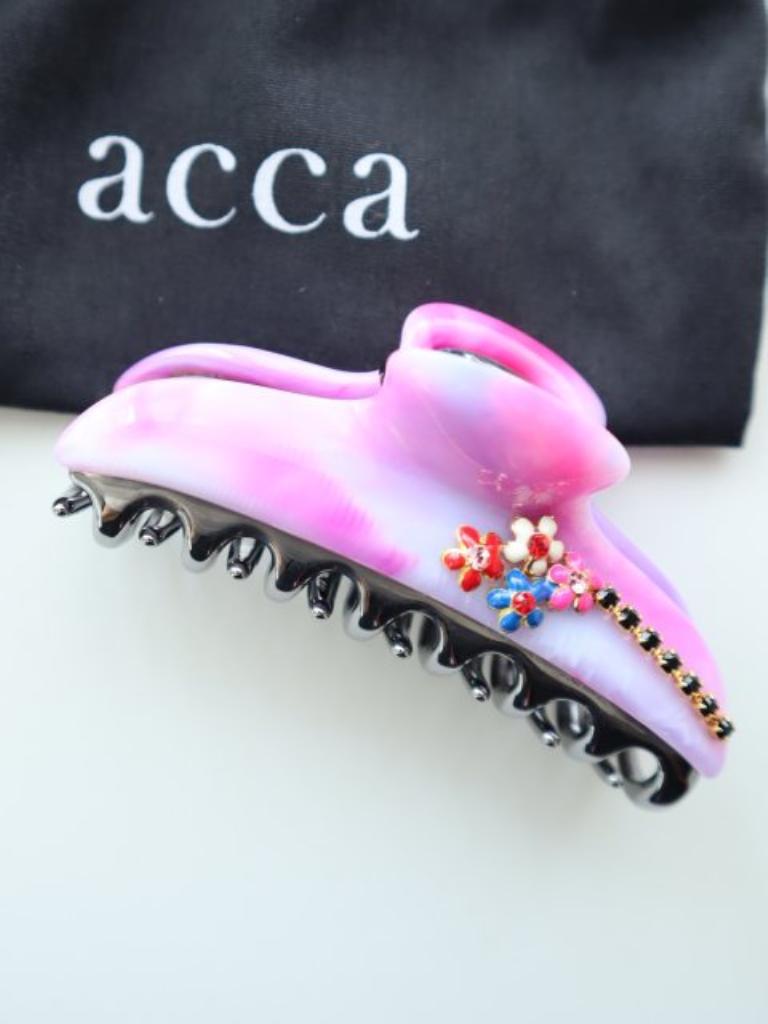 ☆acca☆限定品マーブル　限定品スワロフスキー付きヘアクリップ新品未使用！！ ☆acca☆限定品マーブル 限定品スワロフスキー付きヘアクリップ