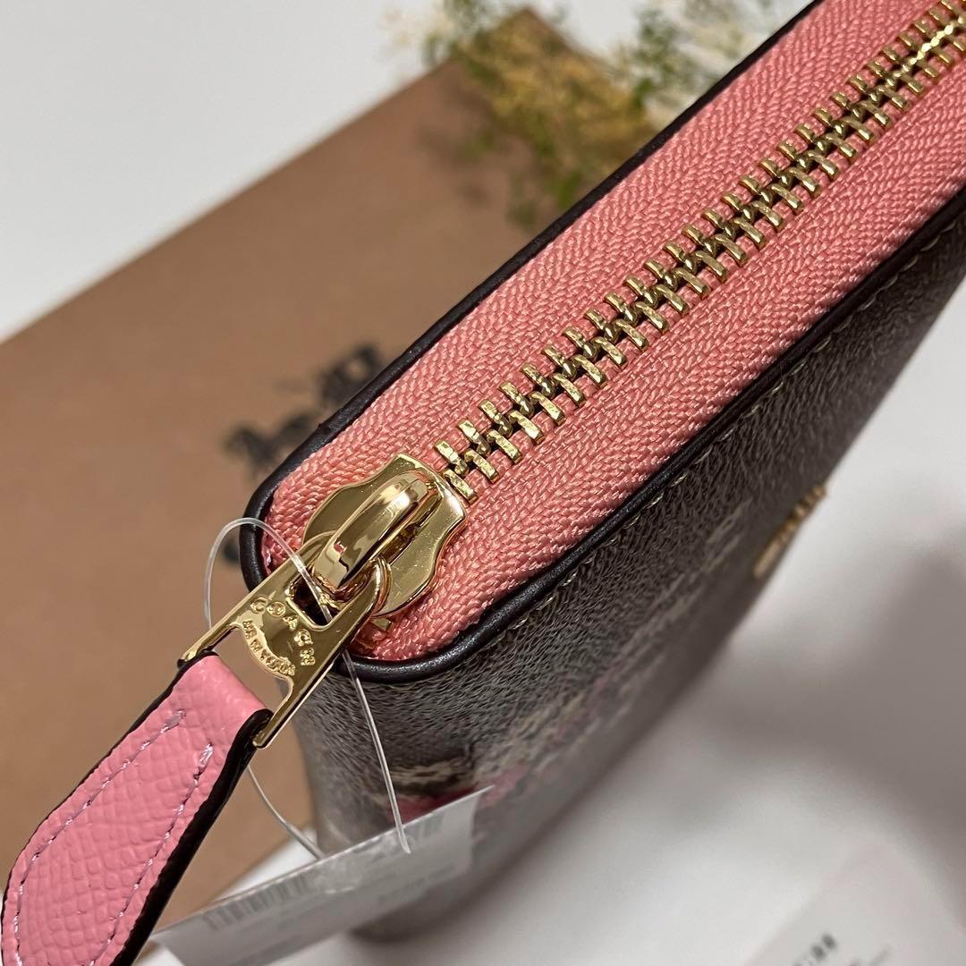 COACHアウトレット 花柄 長財布　残り1個のセール新品です。更にお値下中 COACH アウトレット花柄 長財布 ホワイトお値下げ中 - メルカリ