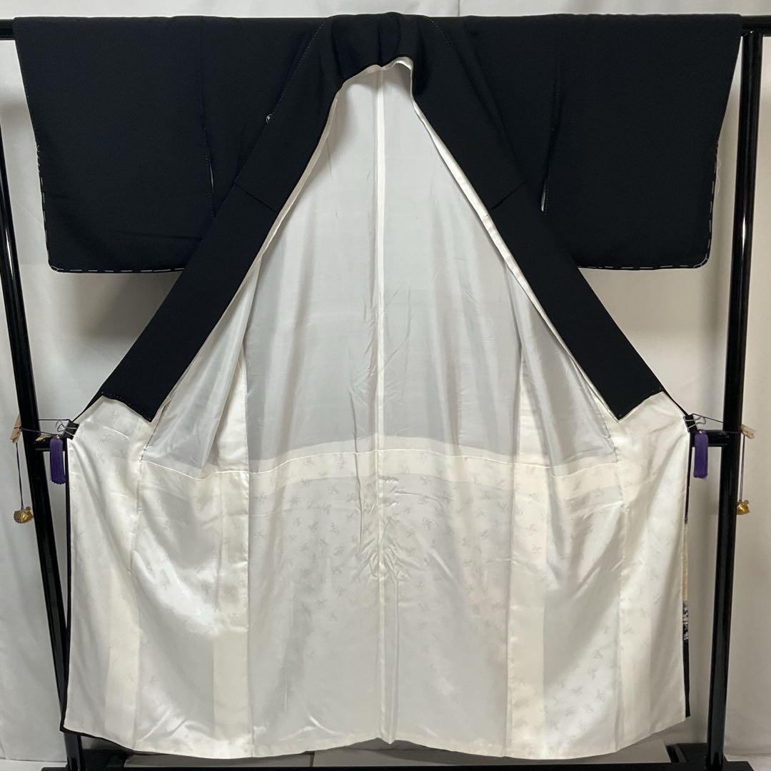 C111正絹黒留袖 比翼付五つ紋 金箔 スモールサイズ未使用しつけ
