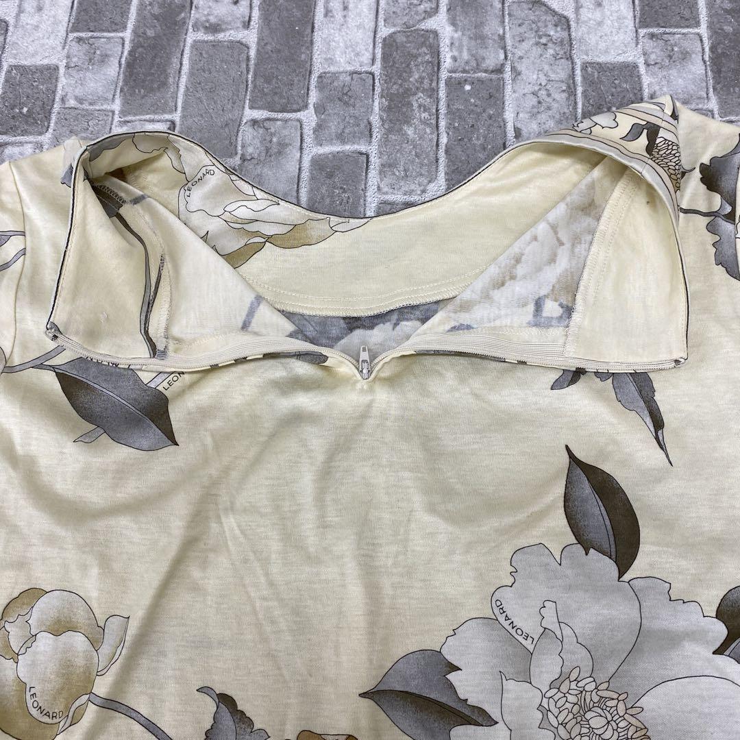 T595♪ レディース　花柄半袖トップス　サイズM