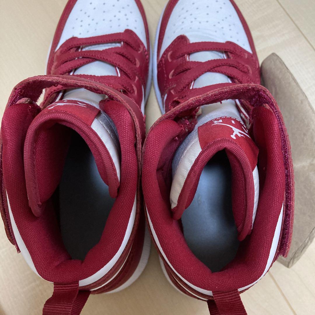 靴 NIKE AIR JORDAN 1HI FLYEASE