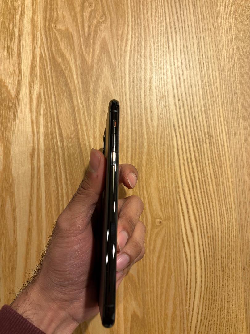 iPhone 11 Pro Max 512GB ミッドナイトグリーン