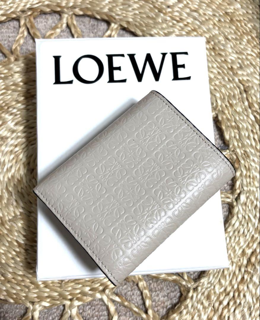 LOEWE　ロエベ　三つ折り財布　ミニウォレット　トライフォールド　ベージュ