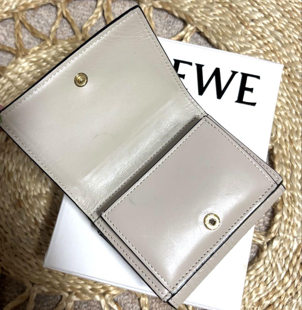 LOEWE　ロエベ　三つ折り財布　ミニウォレット　トライフォールド　ベージュ