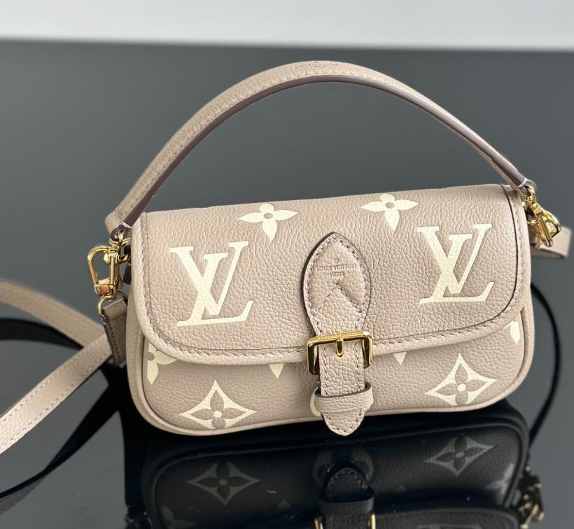LOUIS VUITTON ルイヴィトン ツイスト WEST ショルダーバッグ