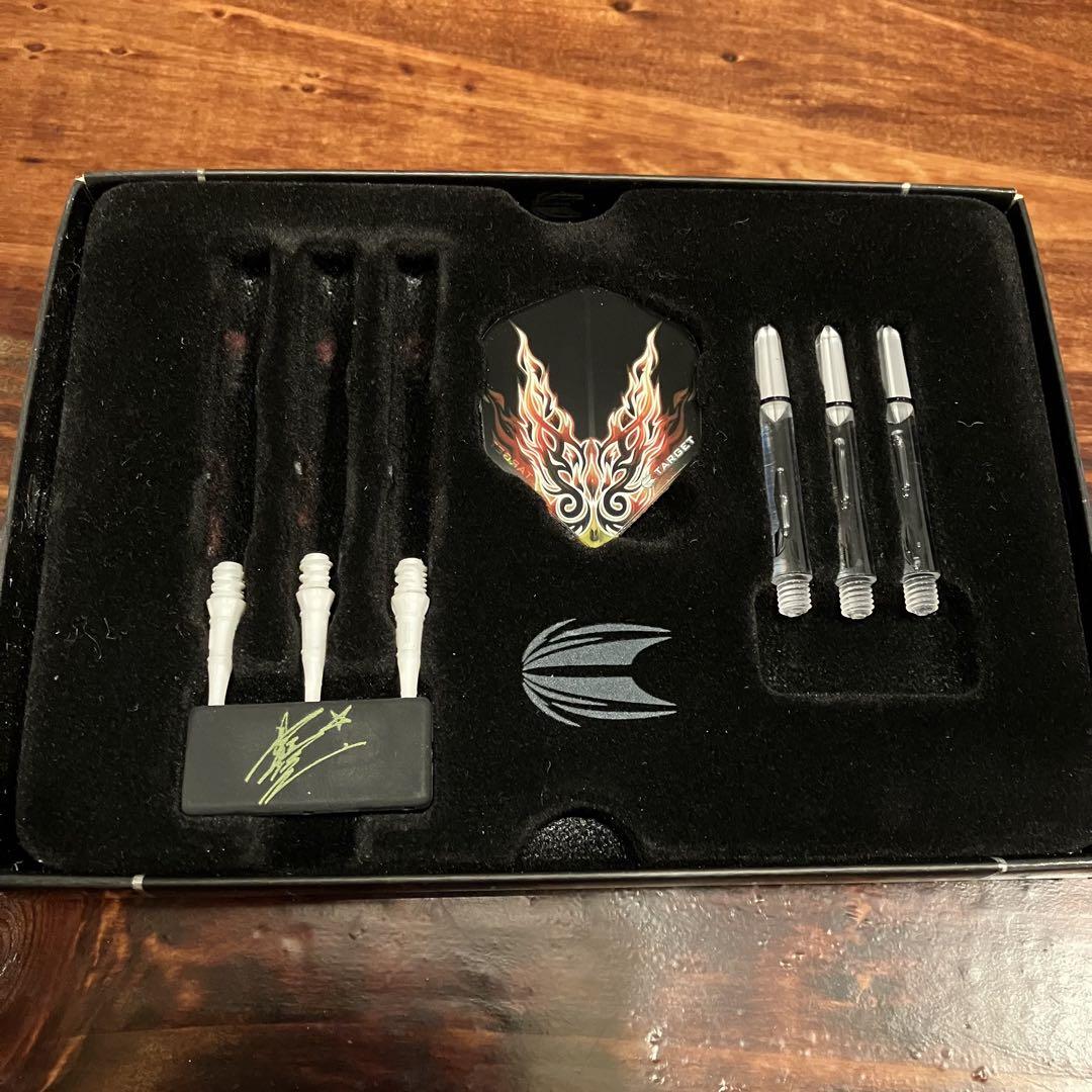 卯*月様 [中古ダーツ]星野光正モデル TARGET PYRO STRAIGHT