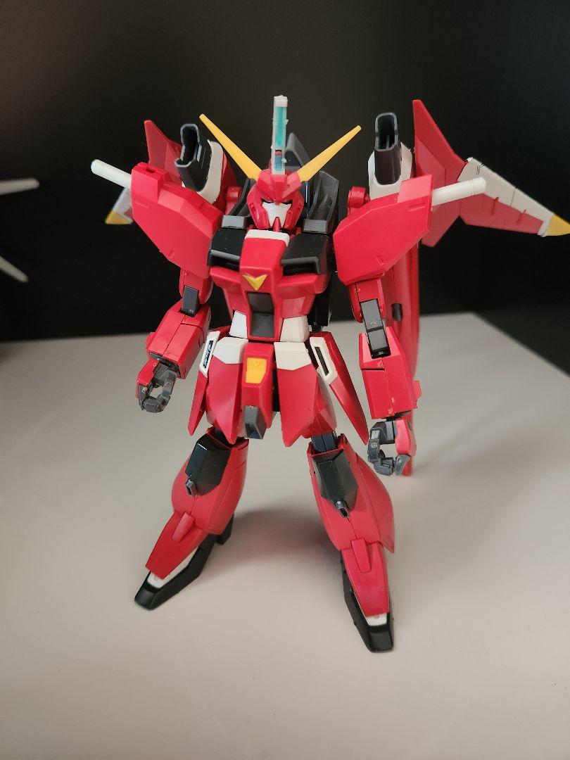 HG1/100　セイバーガンダム、レジェンドガンダム