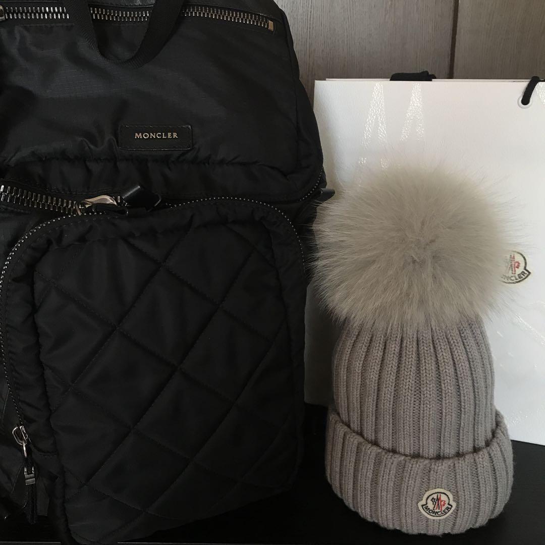 MONCLER グレー ファー付きニット帽 極美品です‼︎ MONCLER FOX ファー付きニット帽 グレー - メルカリ
