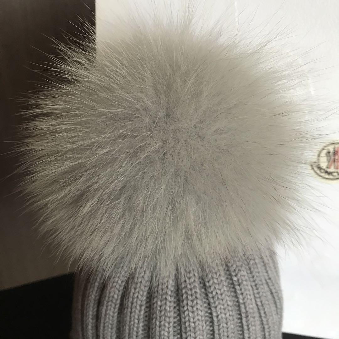 MONCLER モンクレール　 ニット帽 フォックスファー　FOX 極美品です‼︎ MONCLER FOX ファー付きニット帽 グレー - メルカリ