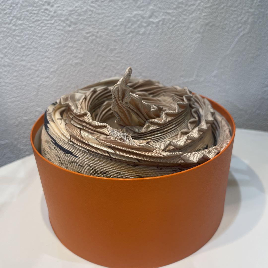 HERMES シルク プリーツスカーフ