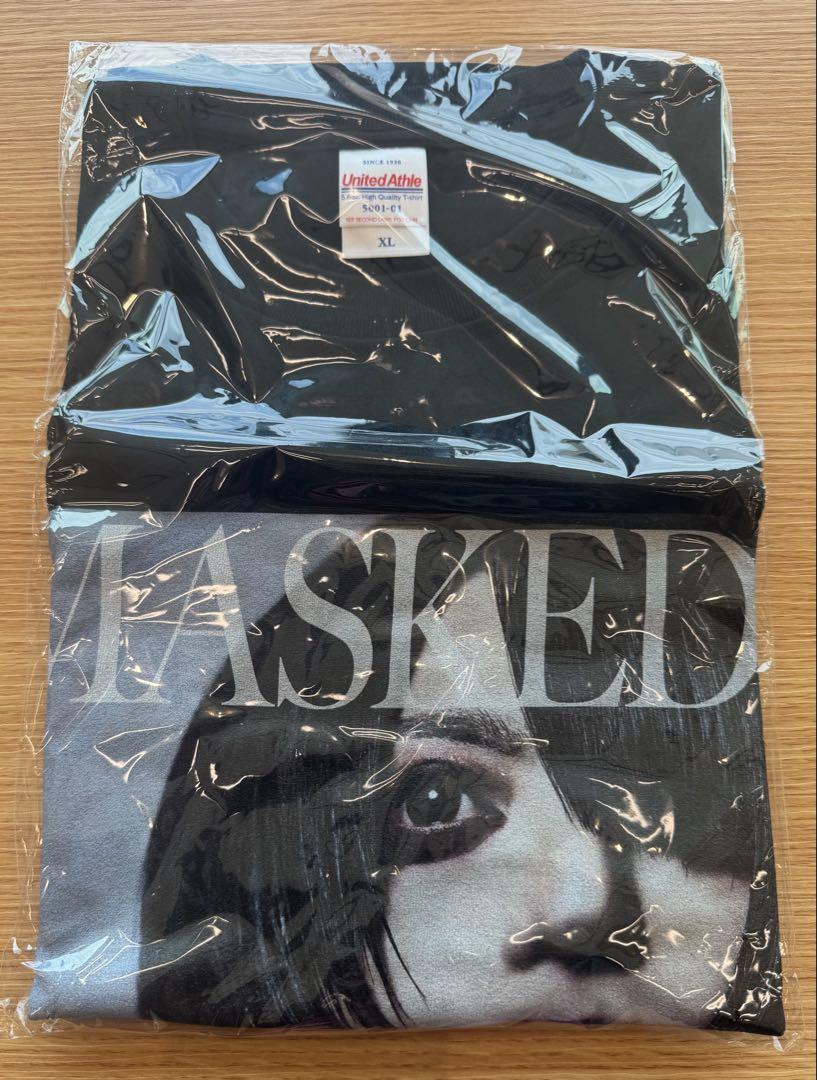 ひ*読様 MASKED カフェ 甘い暴力 咲 Tシャツ