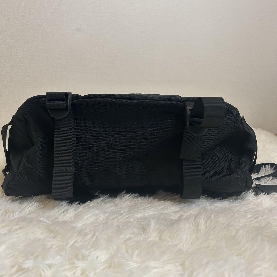 【新品】完売品アメリカ製BATTLE LAKEボディバッグ黒ブラック 美品】BATTLE LAKE ウエストバッグ ボディバッグ USA製 - メルカリ