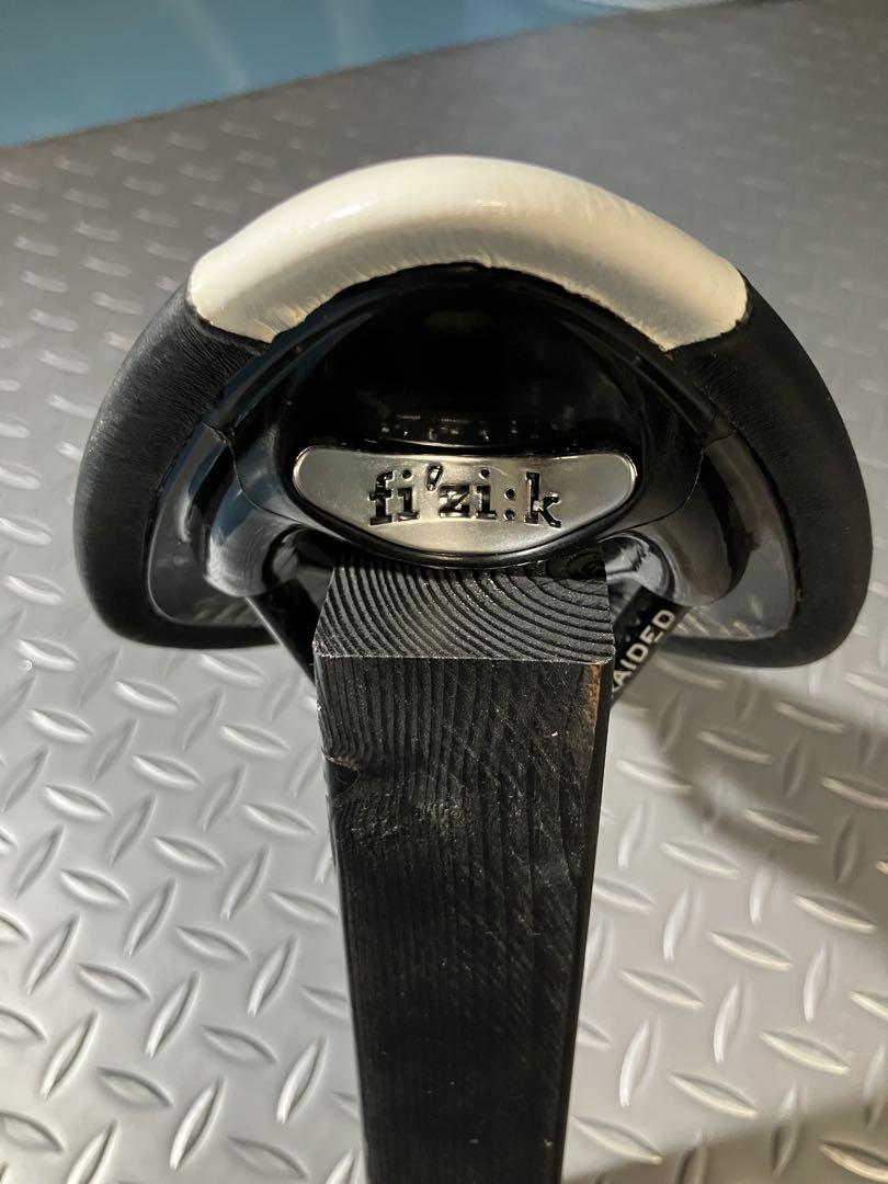 新品　fi'zi:k Arione CX カーボン