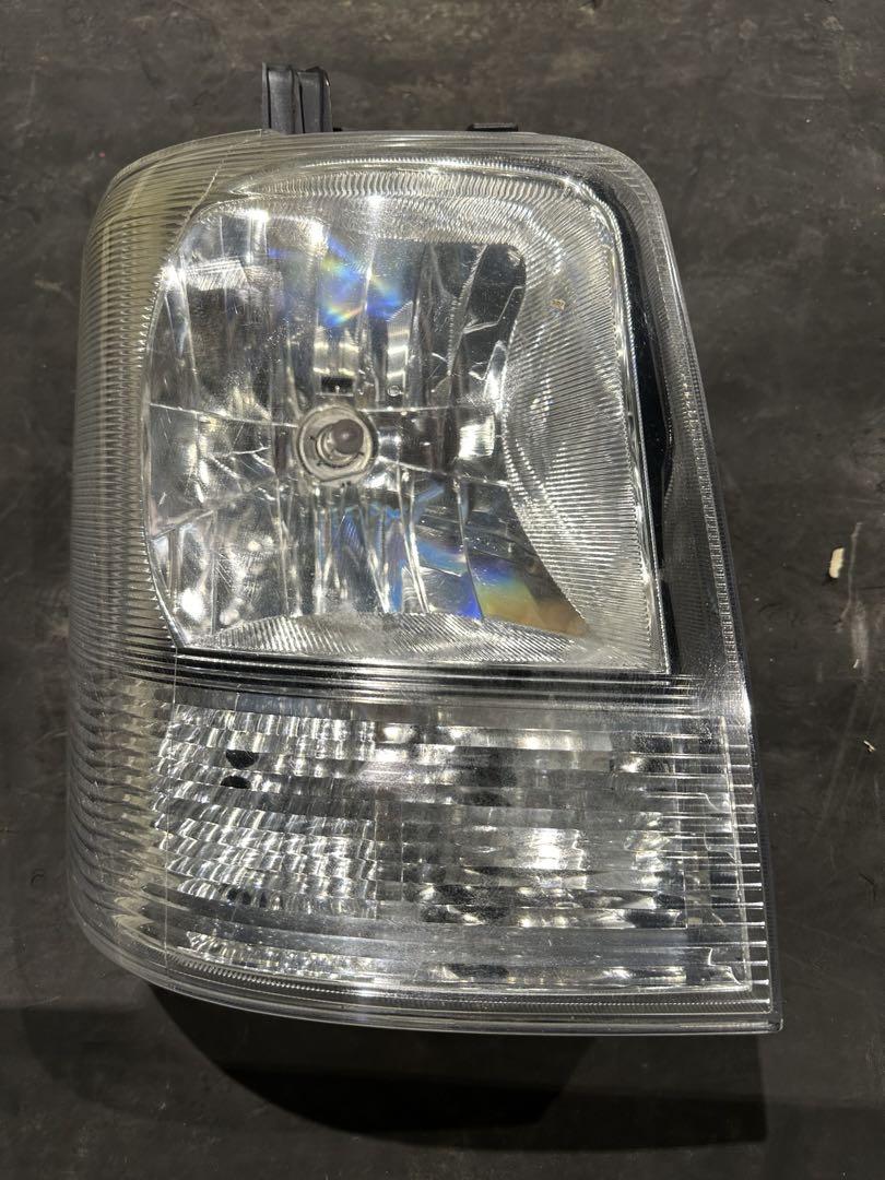 黄ばみなしクリア!!】DA64V エブリィ 右 ヘッドライト 運転席側
