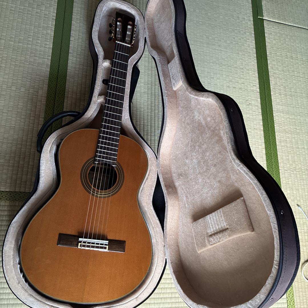 ARIA クラシックギター　A-30S 美品　ハードケース付き