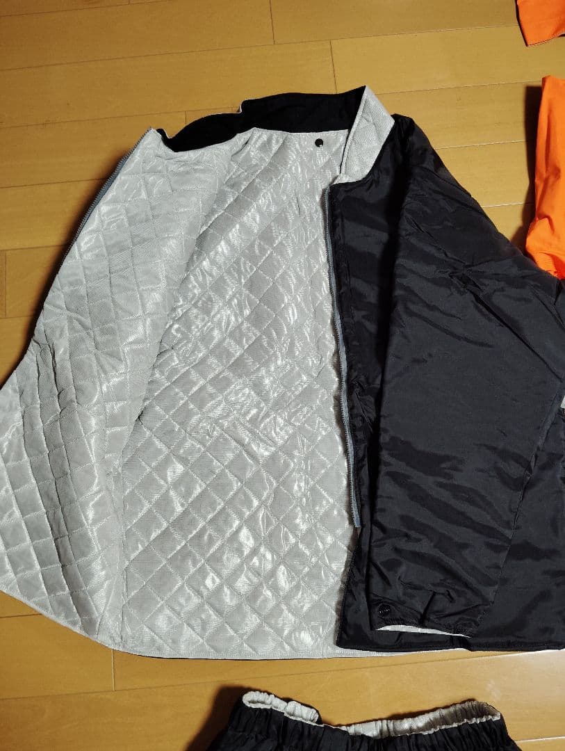 GORE-TEX レインスーツ防寒具付 新品未使用(上下セット) GORE-TEX レインスーツ防寒具付 新品未使用(上下セット)