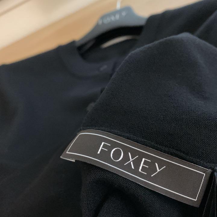 使い勝手の良い】 FOXEY ♡極美品♡ グレースウール ブラック 38 【年中無休】 ご専用♡極美品♡ ネイビー 38 カーディガン グレースウール FOXEY カーディガン/ボレロ