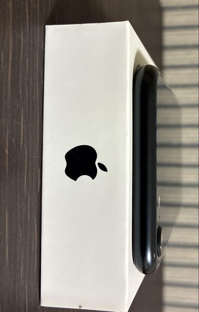 スマートフォン本体 iPhone se3 128GB