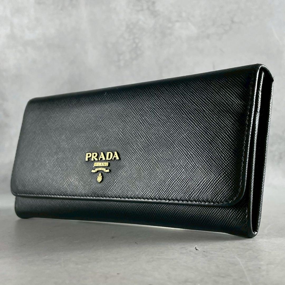 PRADA（財布 ・ シルバー/銀色系）のフリマアイテム一覧