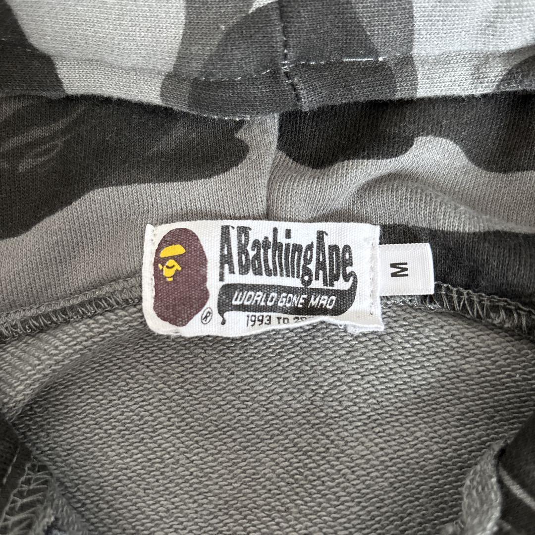 A Bathing Ape グレーパーカー Mサイズ