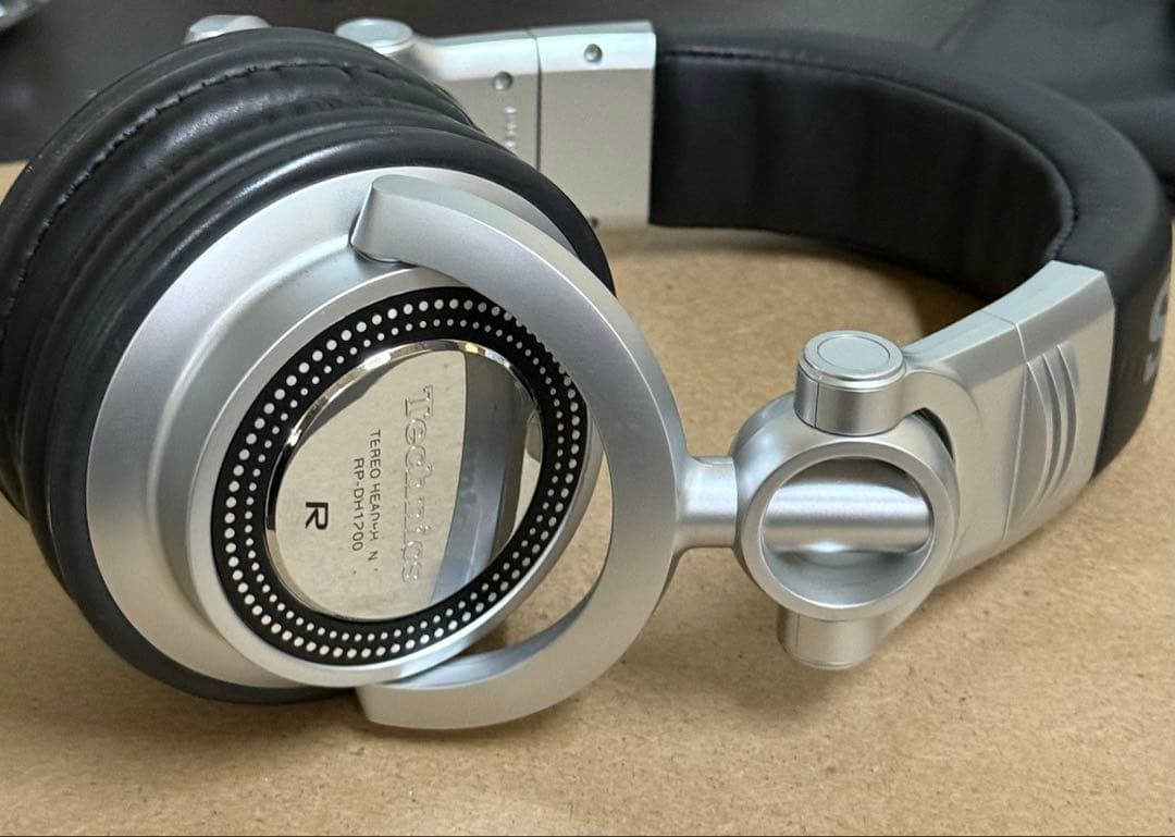 テクニクス RP-DH1200 DJ用 ヘッドフォン Technics テクニクス RP-DH1200 DJ用 ヘッドフォン Technics