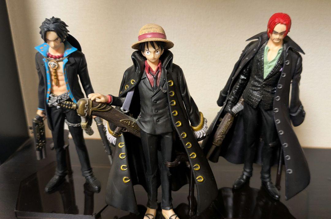ワンピース アクションフィギュア ルフィ シャンクス ゾロ 3体