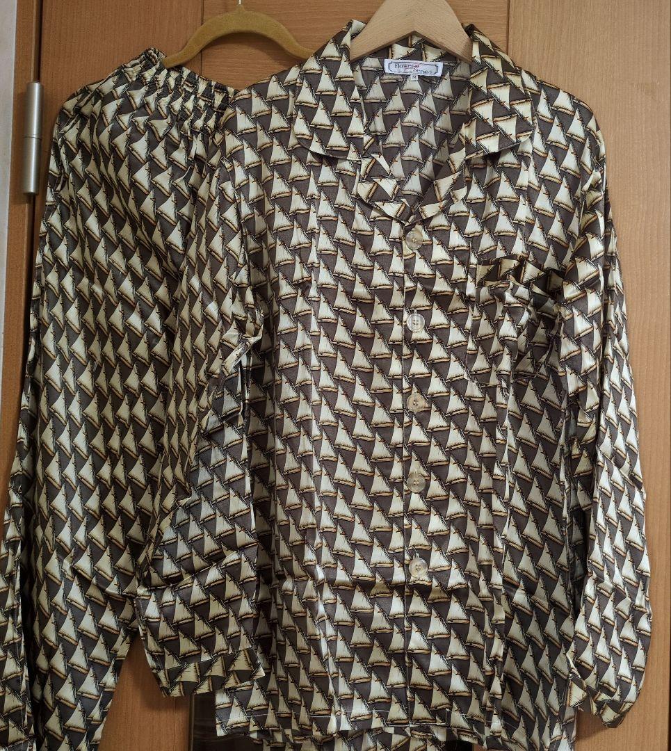シルク100%　長袖パジャマ上下　新品未使用品　男女兼用