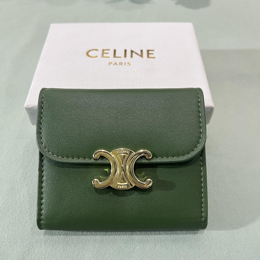 新作が登場 CELINEセリーヌ  3つ折り財布