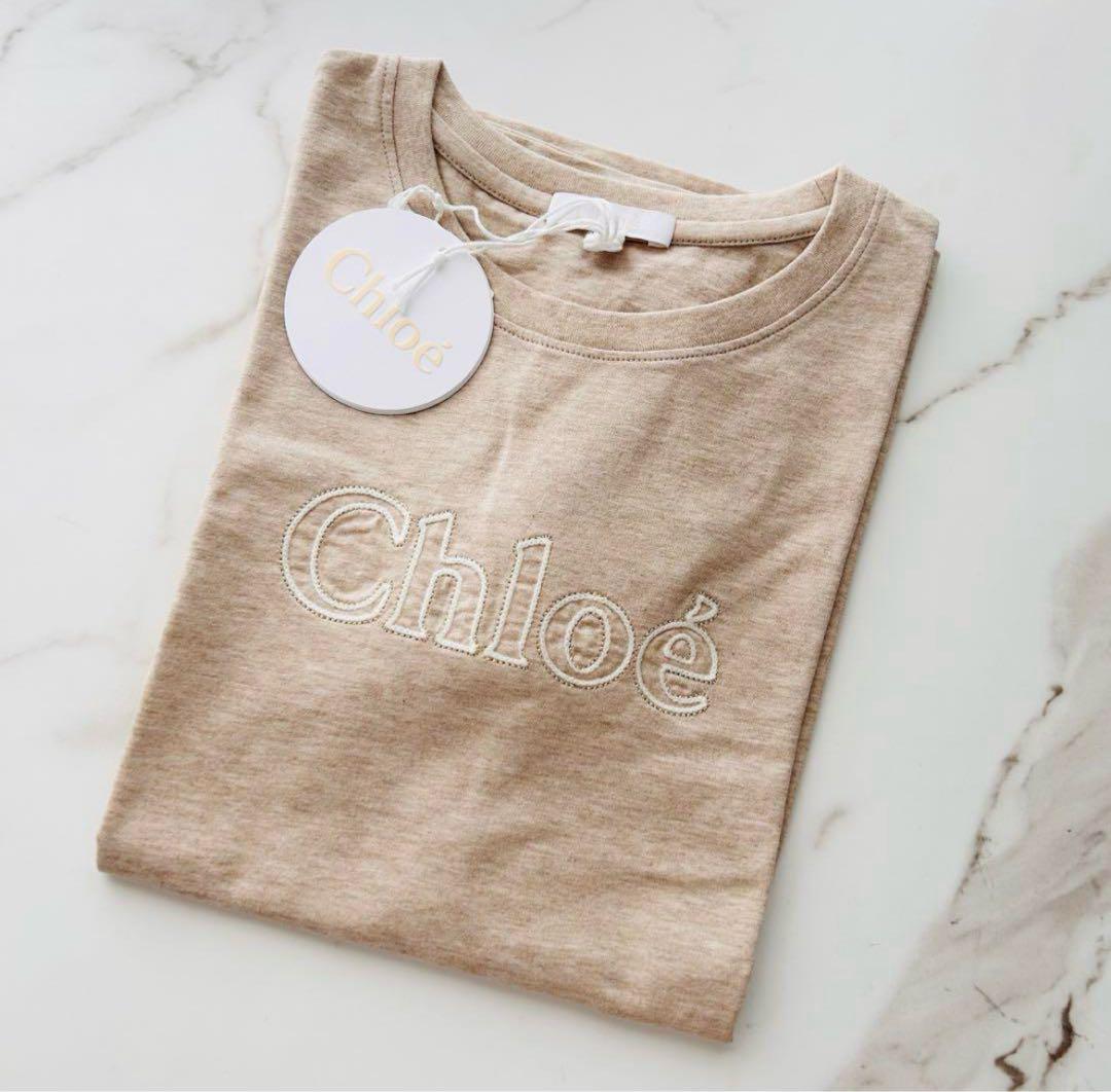 魅力の Chloé ベージュ メルカリ - タグ付 未使用 新品 Tシャツ ロゴ刺繍 トップス