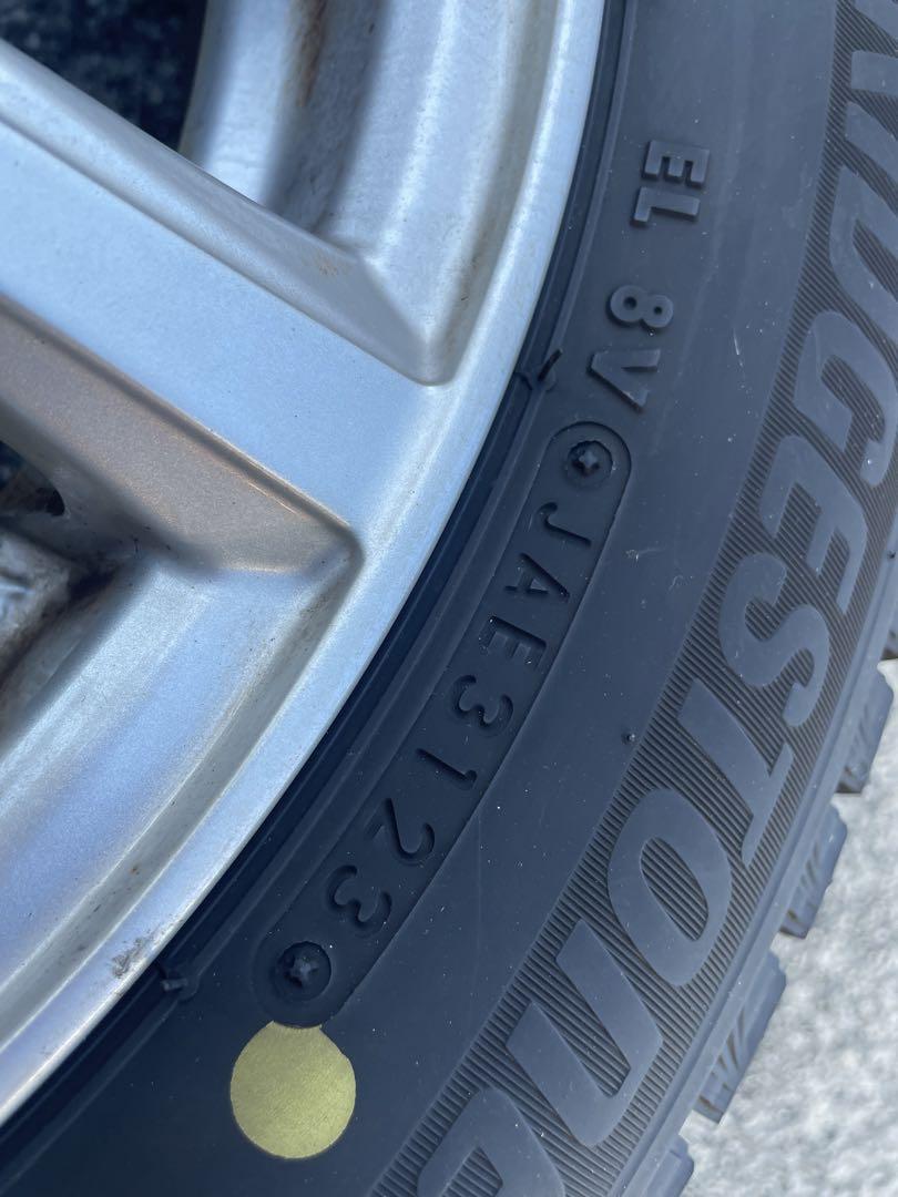 ブリヂストン VRX3 155/65R14 スタッドレスタイヤ　2023年製