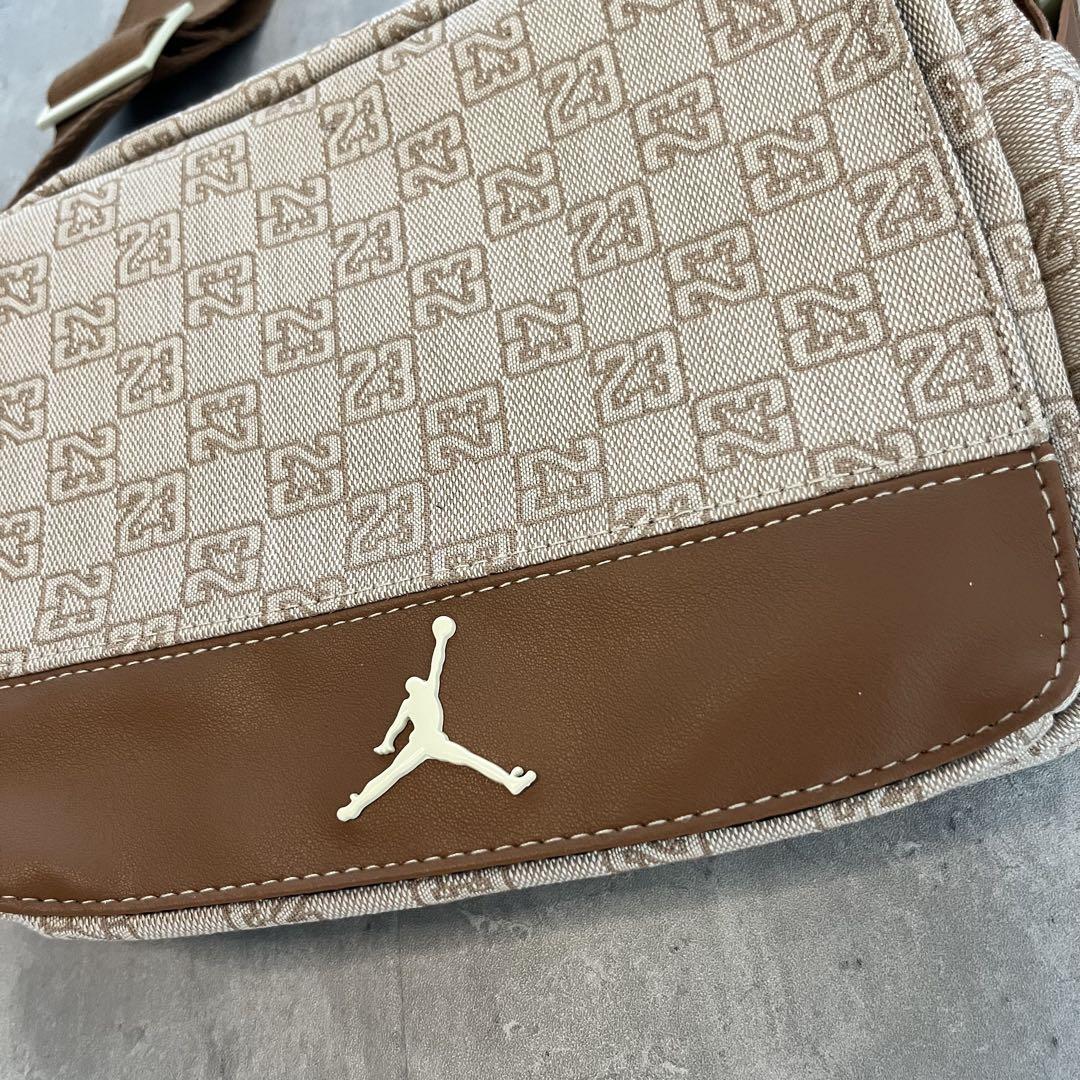 NIKE JORDAN ショルダーバッグ　モノグラム　レッド　ベージュ