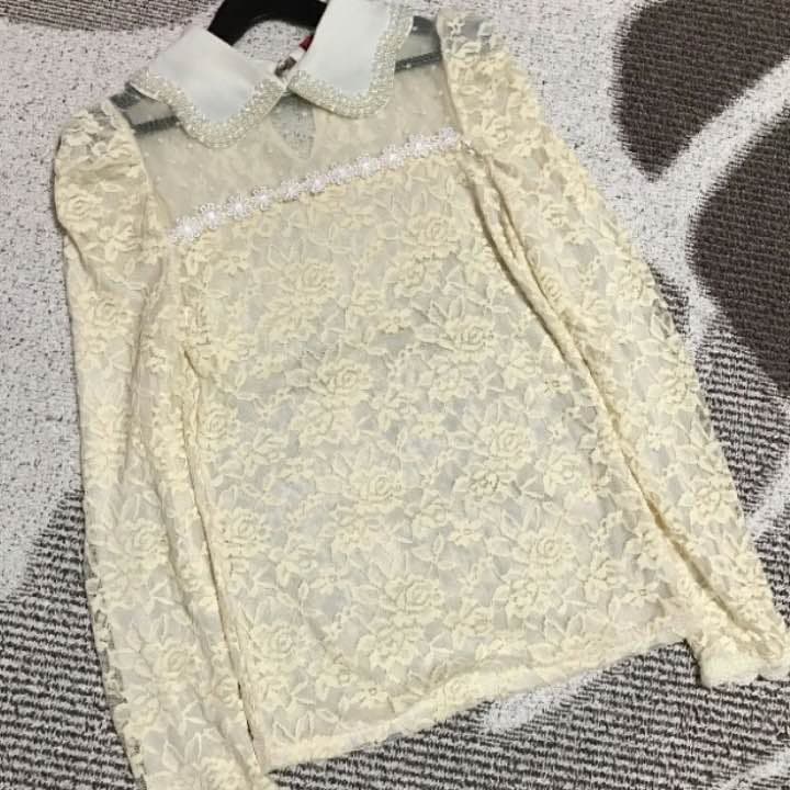 韓国 シースルートップス