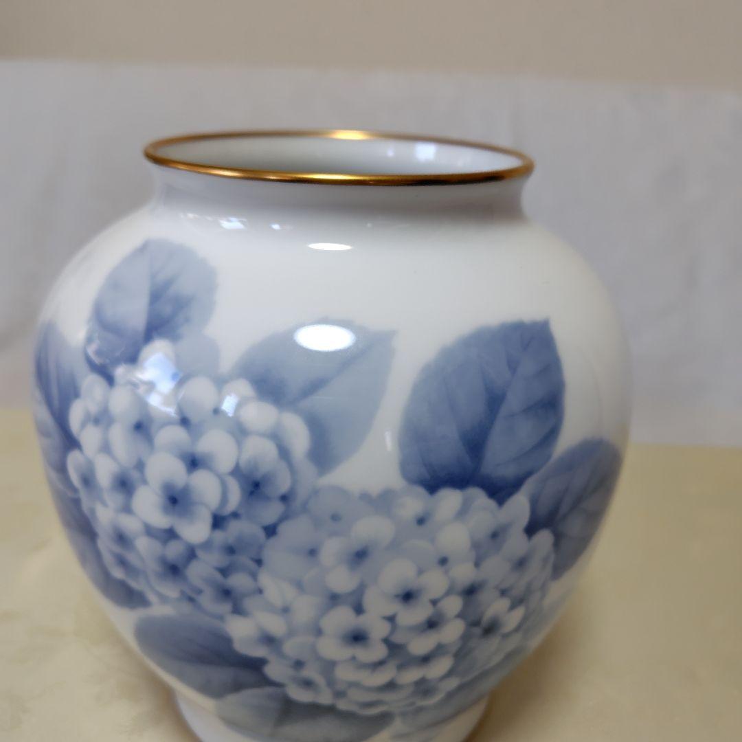 大倉陶園・アジサイ柄花瓶