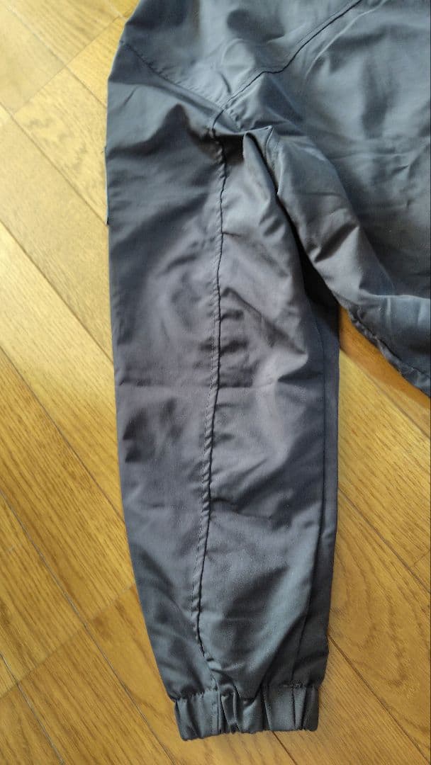 【日本未発売S】THE NORTH FACEロゴ ナイロンジャケットダークグレー