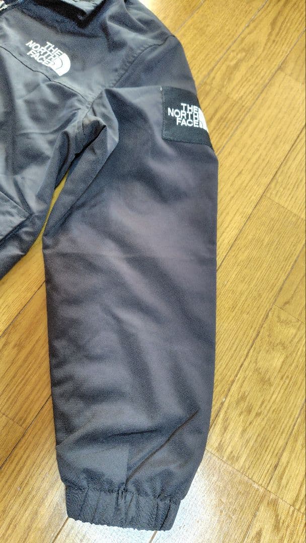 【日本未発売S】THE NORTH FACEロゴ ナイロンジャケットダークグレー