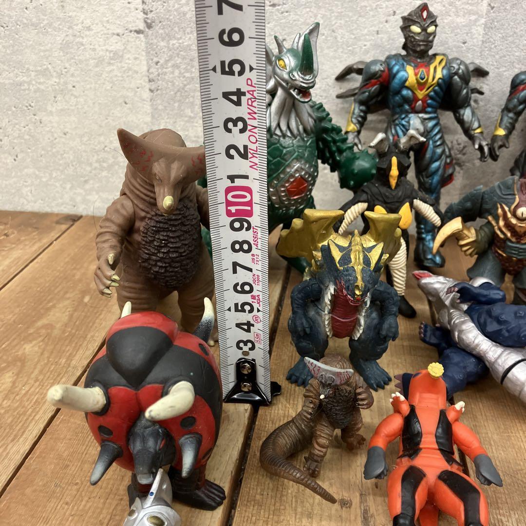 ウルトラマン 怪獣 ソフビ フィギュア 大量 まとめ売り 人形 マスコット 玩具 ウルトラマン怪獣 フィギュアまとめ売り 20体/ウルトラ怪獣