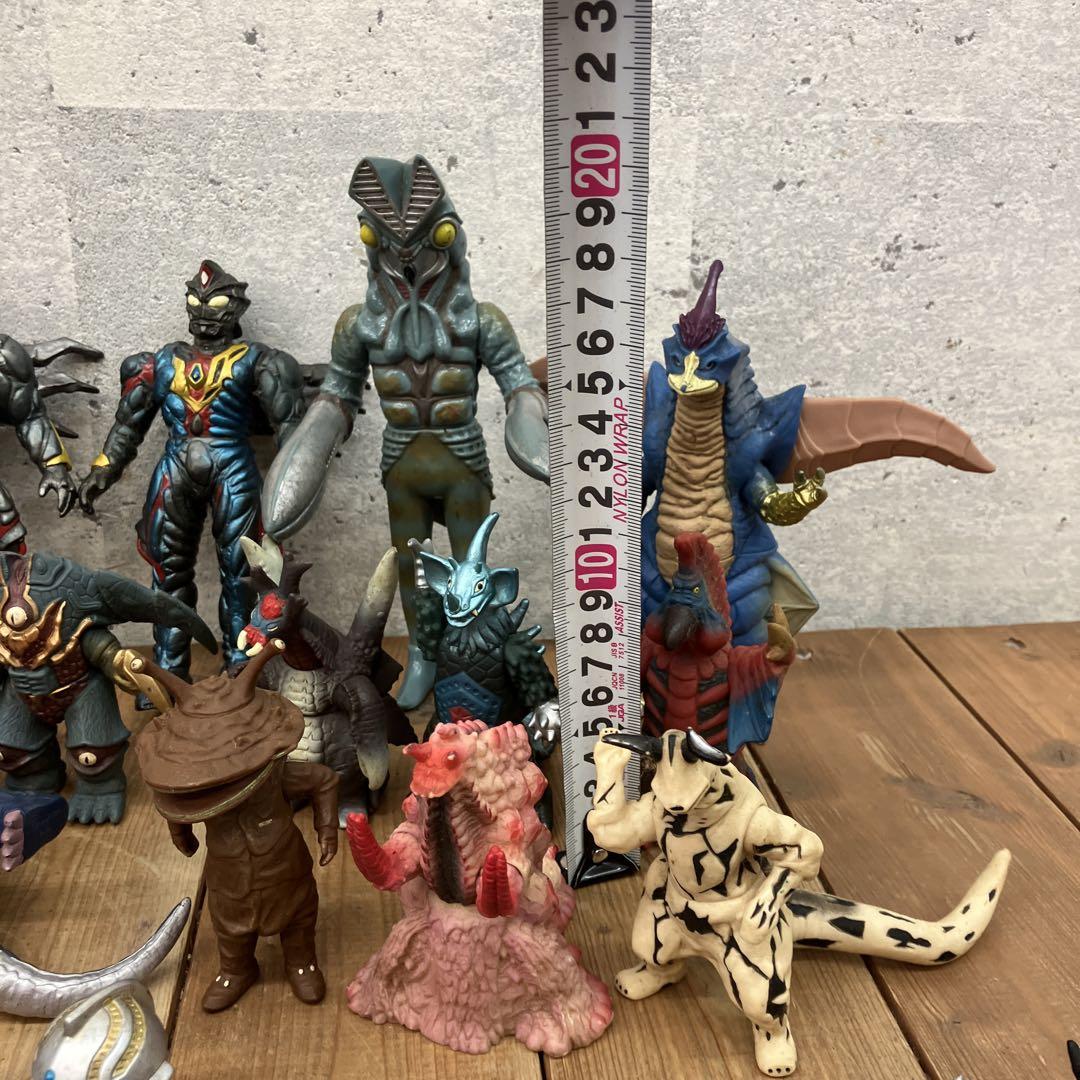 ウルトラマン 怪獣 ソフビ フィギュア 大量 まとめ売り 人形 マスコット 玩具 ウルトラマン怪獣 フィギュアまとめ売り 20体/ウルトラ怪獣