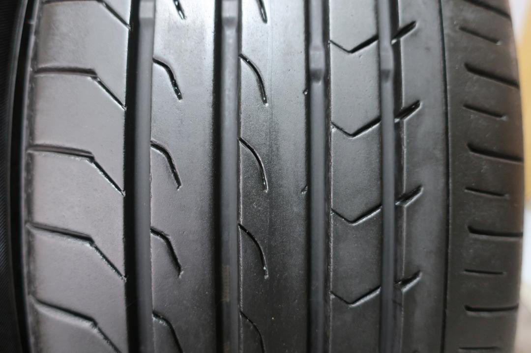 こっこ様送料込 ヨコハマ ブルーアース RV03 215/60R17 国産 4本