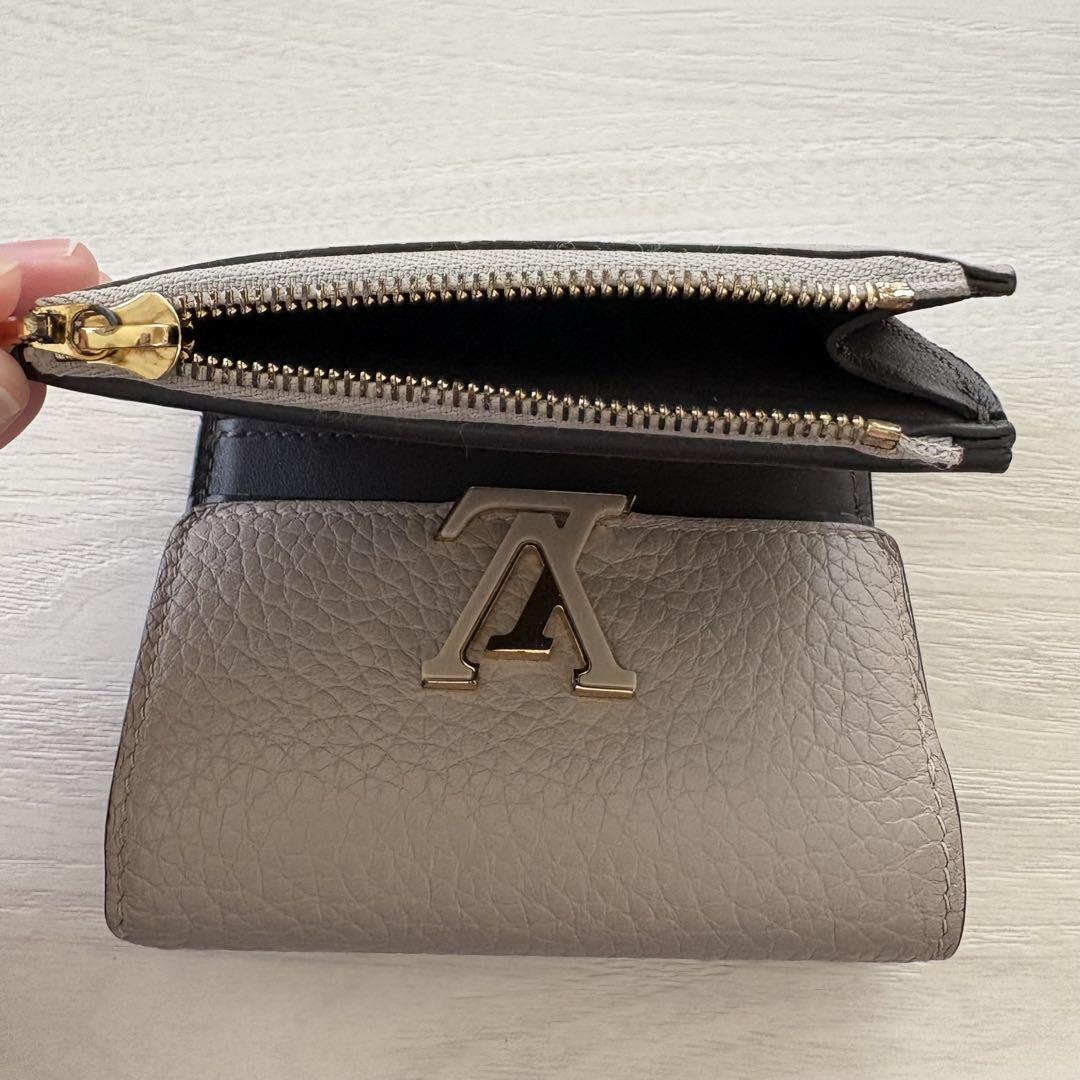 LOUIS VUITTON 三つ折り財布　カプシーヌxs
