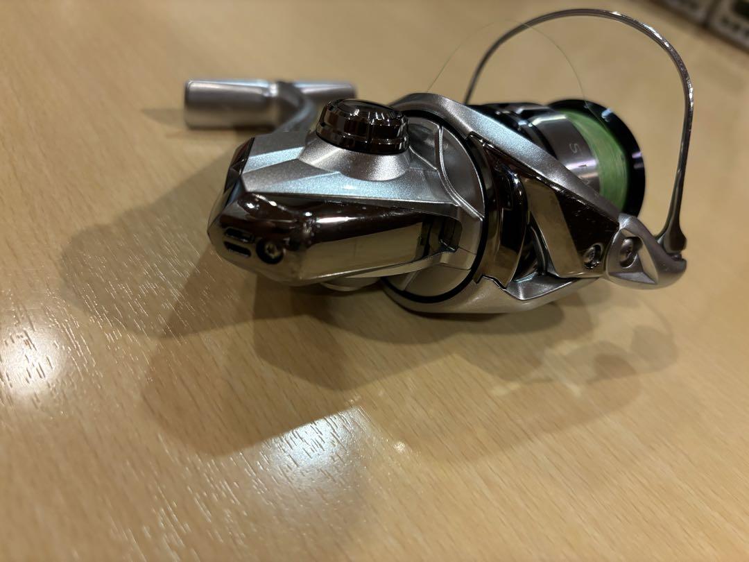 ※ハンドルなし　SHIMANO 19ストラディック　C3000HG