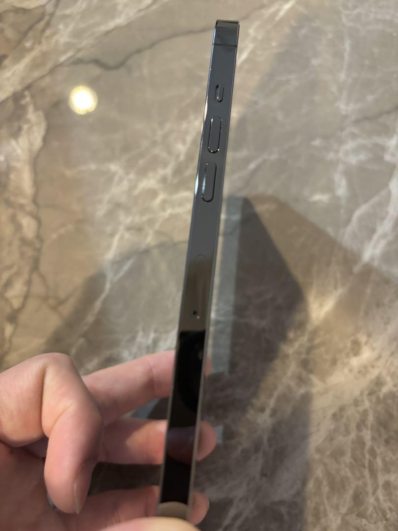 iPhone 12 Pro Max 本体